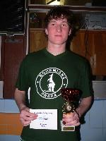 Štěpán s pohárem s lyžařem