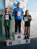 vyhlášení 100Z mladší žákyně - 2. Natálie Klessy a 3. Tereza Muselová