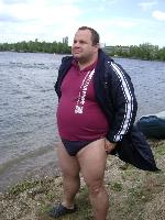 chystá se zlatý hřeb dne, ale kde je….