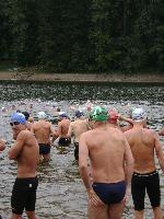 Do chladnější vody se moc nechtělo 