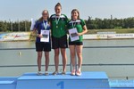 vyhlášení 3 km dorostenka - 1. Hana Jurčáková a 3. Adéla Zámečníková